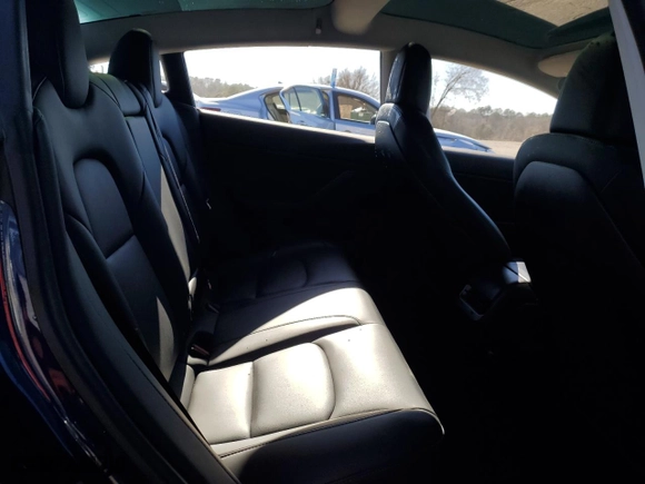 2019 Tesla Model 3 Long Range with VIN 5YJ3E1EB3KF423142, listed as a Copart auction lot 85490054 with 98,007 mi miles and Salvage Title. Bid and sale history available at carsss.com. Image 10.