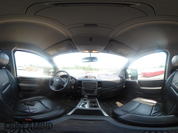 2011 Nissan Titan SL с VIN 1N6AA0EC7BN305065, выставлен на аукционе IAAI как лот 42425645 с пробегом 208 348 миль миль и . История ставок и продаж доступна на DreamBid. Изображение 19.