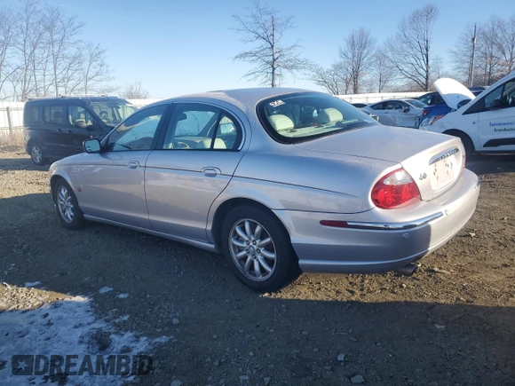 2001 Jaguar S-Type with VIN SAJDA01PX1GM07098, listed as a Copart auction lot 41998545 with 57,362 mi miles and Clean Title. Bid and sale history available at DreamBid. Image 2.