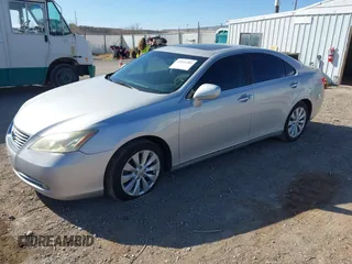 2007 Lexus ES with VIN JTHBJ46GX72144136, listed as a IAAI auction lot 42031389 with 169,111 mi miles. Bid and sale history available at carsss.com. Image 2.