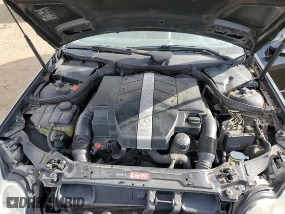 2005 Mercedes-Benz C 240 z VIN WDBRH81J65F634681, wystawiony jako Copart lot #82118224 z przebiegiem 158 338 mil mil oraz Szkody całkowita. Historia ofert i sprzedaży dostępna na DreamBid. Obrazek 11.