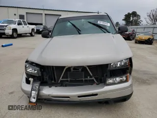 2006 Chevrolet Silverado 1500 LT1 with VIN 1GCEC19TX6Z267473, listed as a Copart auction lot 89146345 with 270,137 mi miles and Salvage Title. Bid and sale history available at DreamBid. Image 5.