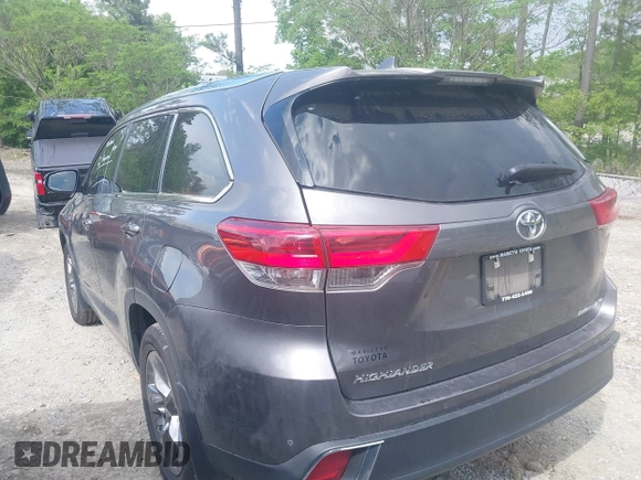 2019 Toyota Highlander Limited with VIN 5TDDZRFH9KS711575, listed as a IAAI auction lot 42102945 with 33,899 mi miles and . Bid and sale history available at DreamBid. Image 14.