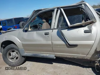 2004 Ford Explorer Sport Trac XLS z VIN 1FMZU67K74UC30067, wystawiony jako IAAI lot #41680436 z przebiegiem Nie podano mil oraz . Historia ofert i sprzedaży dostępna na DreamBid. Obrazek 13.
