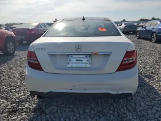 2012 Mercedes-Benz C 250 с VIN WDDGJ4HB5CF800597, выставлен на аукционе Copart как лот 64051635 с пробегом 162 996 миль миль и Чистый • Clean title. История ставок и продаж доступна на DreamBid. Изображение 6.