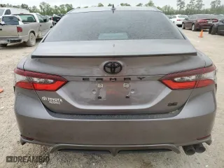 2024 Toyota Camry SE with VIN 4T1G11AK6RU218253, listed as a Copart auction lot 51627095 with 17,333 mi miles and Salvage Title. Bid and sale history available at carsss.com. Image 6.