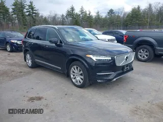 2016 Volvo XC90 T6 Inscription with VIN YV4A22PL2G1001341, listed as a IAAI auction lot 41889096 with 88,354 mi miles. Bid and sale history available at carsss.com. Image 1.
