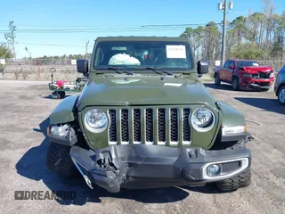2022 Jeep Gladiator High Altitude with VIN 1C6HJTFG3NL141891, listed as a IAAI auction lot 41738578 with 38,133 mi miles and . Bid and sale history available at DreamBid. Image 11.