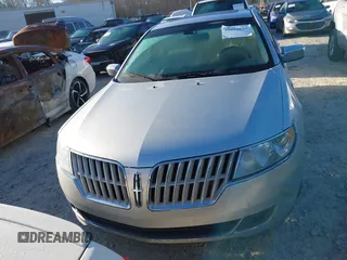 2011 Lincoln MKZ with VIN 3LNHL2GC2BR759690, listed as a IAAI auction lot 41672626 with 117,839 mi miles. Bid and sale history available at carsss.com. Image 12.