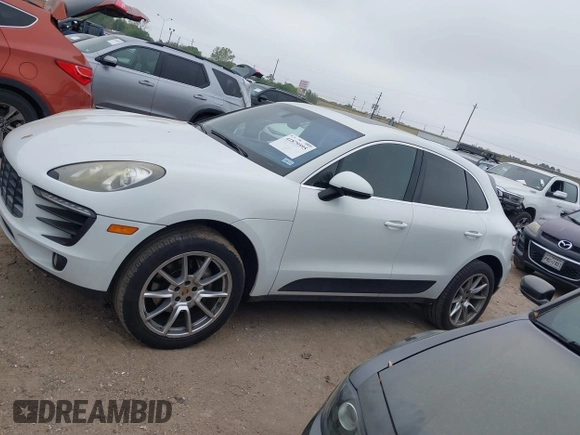 2015 Porsche Macan S z VIN WP1AB2A57FLB72326, wystawiony jako IAAI lot #41879595 z przebiegiem 136 719 mil mil oraz . Historia ofert i sprzedaży dostępna na DreamBid. Obrazek 14.