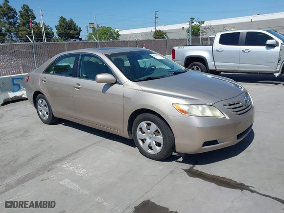 2007 Toyota Camry CE with VIN 4T1BE46K17U135058, listed as a IAAI auction lot 42088044 with 181,916 mi miles. Bid and sale history available at carsss.com. Image 1.