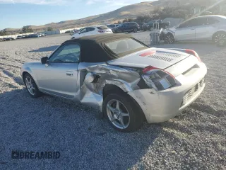 2001 Toyota MR2 z VIN JTDFR320710037319, wystawiony jako Copart lot #83427794 z przebiegiem 250 713 mil mil oraz Szkoda całkowita • Salvage title. Historia ofert i sprzedaży dostępna na DreamBid. Obrazek 2.
