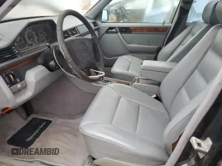 1993 Mercedes-Benz 400 with VIN WDBEA34E4PB852391, listed as a Copart auction lot 42859275 with 180,979 mi miles and Clean Title. Bid and sale history available at carsss.com. Image 7.