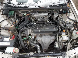 1993 Honda Accord z VIN 1HGCB7658PA174195, wystawiony jako Copart lot #79963544 z przebiegiem 157 911 mil mil oraz Czysty tytuł • Clean title. Historia ofert i sprzedaży dostępna na DreamBid. Obrazek 11.