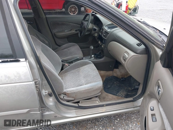 2002 Nissan Sentra GXE z VIN 3N1CB51D32L610845, wystawiony jako IAAI lot #41897848 z przebiegiem 118 472 mil mil oraz . Historia ofert i sprzedaży dostępna na DreamBid. Obrazek 5.