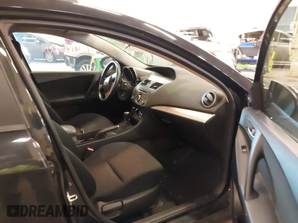 2012 Mazda Mazda3 i Touring with VIN JM1BL1V88C1540974, listed as a IAAI auction lot 41809430 with 121,334 mi miles. Bid and sale history available at carsss.com. Image 5.