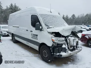 2021 Mercedes-Benz Sprinter Cargo z VIN W1W4EDHY9MT054216, wystawiony jako IAAI lot #41290243 z przebiegiem 275 302 mil mil oraz . Historia ofert i sprzedaży dostępna na DreamBid. Obrazek 1.