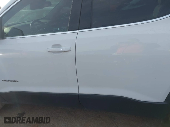 2020 GMC Acadia SLT with VIN 1GKKNULS0LZ136051, listed as a IAAI auction lot 41236862 with 59,176 mi miles and . Bid and sale history available at DreamBid. Image 15.