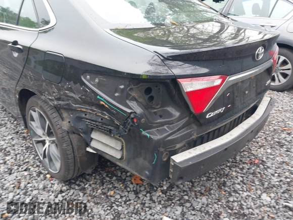 2015 Toyota Camry XLE with VIN 4T1BF1FK9FU098724, listed as a IAAI auction lot 42190809 with 181,605 mi miles and . Bid and sale history available at DreamBid. Image 6.