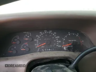 1999 Ford F-250 XL with VIN 1FTNX21F1XEC66642, listed as a Copart auction lot 43719795 with 243,637 mi miles and Salvage title. Bid and sale history available at DreamBid. Image 9.