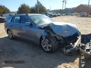2006 BMW 5 Series 530xi with VIN WBANN73596CN03330, listed as a IAAI auction lot 41649814 with 209,815 mi miles and . Bid and sale history available at carsss.com. Image 1.