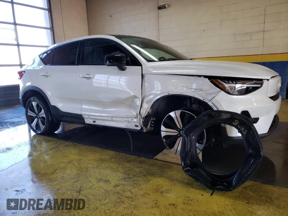 2023 Volvo C40 Plus с VIN YV4ED3GL4P2050827, выставлен на аукционе Copart как лот 76243623 с пробегом 16 153 миль миль и . История ставок и продаж доступна на DreamBid. Изображение 4.