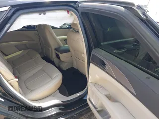 2017 Lincoln MKZ Premiere z VIN 3LN6L5A95HR648064, wystawiony jako IAAI lot #42115558 z przebiegiem 86 701 mil mil oraz . Historia ofert i sprzedaży dostępna na DreamBid. Obrazek 8.