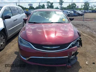 2015 Chrysler 200 Limited z VIN 1C3CCCAB0FN606047, wystawiony jako IAAI lot #42558032 z przebiegiem 185 529 mil mil oraz . Historia ofert i sprzedaży dostępna na DreamBid. Obrazek 12.