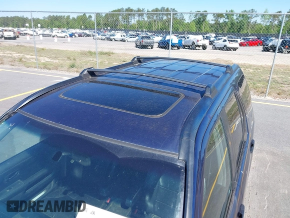 2004 Honda CR-V EX with VIN SHSRD78804U249543, listed as a IAAI auction lot 42040422 with 280,960 mi miles and . Bid and sale history available at carsss.com. Image 15.