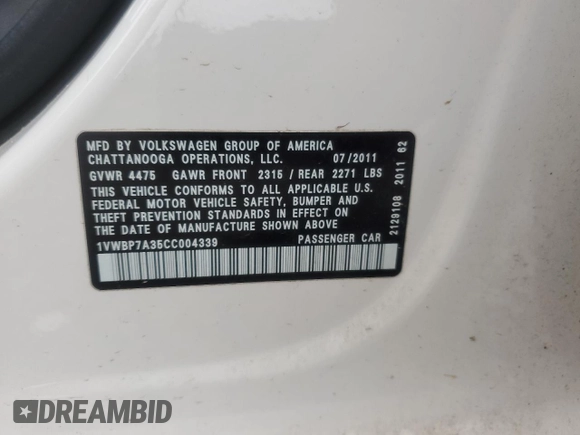 2012 Volkswagen Passat SE z VIN 1VWBP7A35CC004339, wystawiony jako Copart lot #80462614 z przebiegiem 182 748 mil mil oraz Nie do naprawy • Non repairable. Historia ofert i sprzedaży dostępna na DreamBid. Obrazek 13.