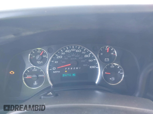 2018 Chevrolet Express Cargo Van with VIN 1GCWGAFP0J1182701, listed as a IAAI auction lot 42014825 with 206,702 mi miles. Bid and sale history available at carsss.com. Image 7.