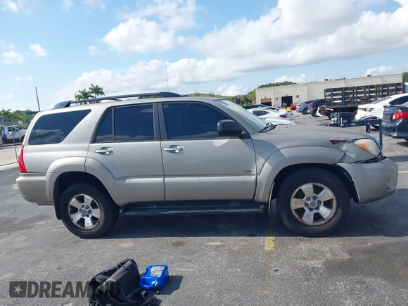2006 Toyota 4Runner SR5 with VIN JTEZU14R460071166, listed as a IAAI auction lot 42217604 with 205,141 mi miles and . Bid and sale history available at DreamBid. Image 13.