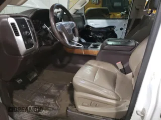 2015 GMC Sierra 2500HD SLT z VIN 1GT12ZE80FF600704, wystawiony jako Copart lot #46069905 z przebiegiem 256 330 mil mil oraz Szkoda całkowita • Salvage title. Historia ofert i sprzedaży dostępna na DreamBid. Obrazek 7.