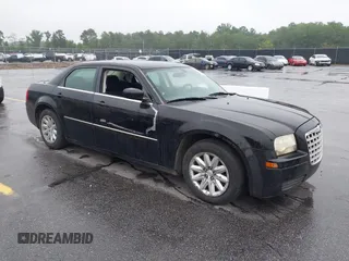 2008 Chrysler 300 LX z VIN 2C3KA43R48H209311, wystawiony jako IAAI lot #42337687 z przebiegiem 166 293 mil mil oraz . Historia ofert i sprzedaży dostępna na DreamBid. Obrazek 1.