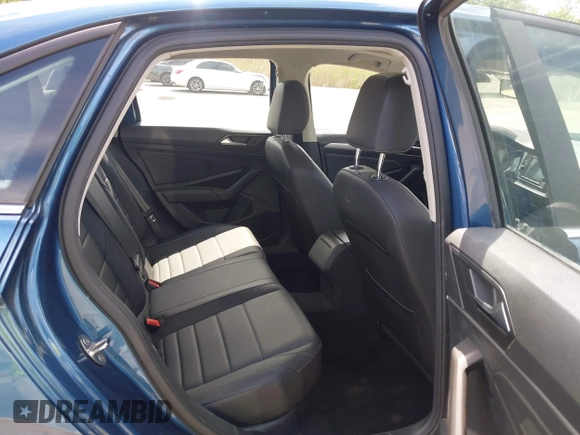 2021 Volkswagen Jetta S z VIN 3VWC57BU6MM046066, wystawiony jako IAAI lot #42199064 z przebiegiem 86 394 mil mil oraz . Historia ofert i sprzedaży dostępna na DreamBid. Obrazek 8.