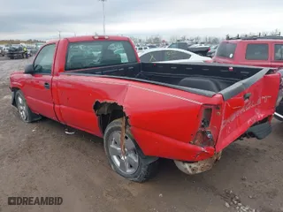 2004 Chevrolet Silverado 1500 Work Truck with VIN 1GCEC14X64Z232646, listed as a IAAI auction lot 40932577 with 267,728 mi miles. Bid and sale history available at carsss.com. Image 3.