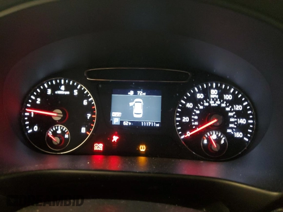2019 Kia Sorento LX z VIN 5XYPG4A58KG580316, wystawiony jako Copart lot #58495505 z przebiegiem 111 711 mil mil oraz Czysty tytuł • Clean title. Historia ofert i sprzedaży dostępna na DreamBid. Obrazek 9.
