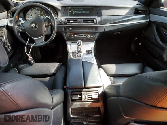 2012 BMW 5 Series 535i z VIN WBAFR7C56CC813083, wystawiony jako Copart lot #48945375 z przebiegiem 135 305 mil mil oraz Szkoda całkowita • Salvage title. Historia ofert i sprzedaży dostępna na DreamBid. Obrazek 8.