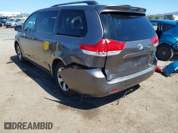 2011 Toyota Sienna LE AAS with VIN 5TDKK3DC0BS055346, listed as a IAAI auction lot 41834715 with 124,847 mi miles. Bid and sale history available at carsss.com. Image 3.