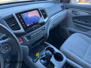 2017 Honda Pilot EX with VIN 5FNYF6H32HB005734, listed as a Copart auction lot 43256325 with 192,849 mi miles and Clean Title. Bid and sale history available at DreamBid. Image 9.