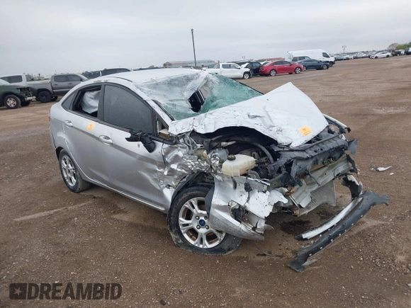2015 Ford Fiesta SE with VIN 3FADP4BJ2FM220598, listed as a IAAI auction lot 41213342 with 1 mi miles. Bid and sale history available at carsss.com. Image 1.