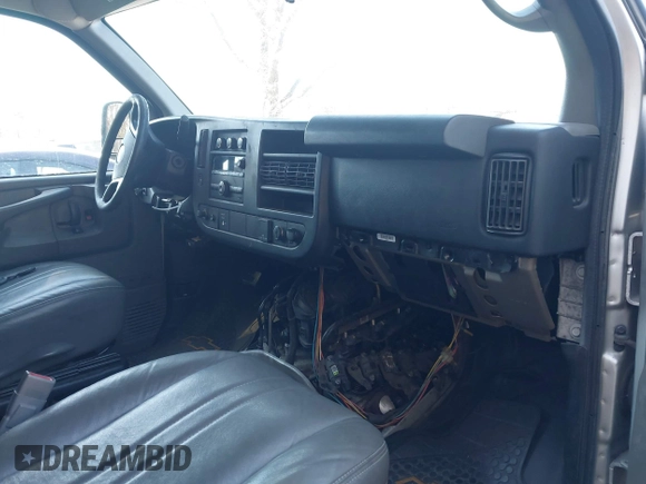2015 Chevrolet Express Cargo Van with VIN 1GCWGFCF7F1281970, listed as a IAAI auction lot 41898214 with 145,078 mi miles. Bid and sale history available at carsss.com. Image 5.