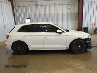 2018 Audi Q5 Premium Plus with VIN WA1BNAFY4J2198014, listed as a IAAI auction lot 41888388 with 141,924 mi miles. Bid and sale history available at carsss.com. Image 14.
