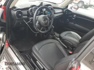 2019 MINI Hardtop Cooper с VIN WMWXP5C59K2H32200, выставлен на аукционе Copart как лот 62557905 с пробегом 17 257 миль миль и Списание • Salvage title. История ставок и продаж доступна на DreamBid. Изображение 8.