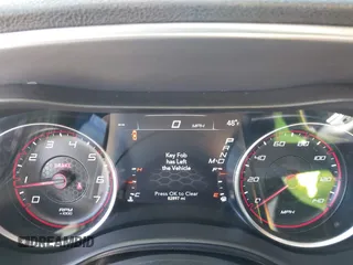 2020 Dodge Charger SXT z VIN 2C3CDXBG5LH194484, wystawiony jako IAAI lot #42121474 z przebiegiem 82 897 mil mil oraz . Historia ofert i sprzedaży dostępna na DreamBid. Obrazek 7.
