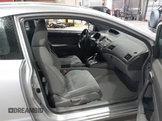 2008 Honda Civic Cpe LX with VIN 2HGFG12678H516278, listed as a IAAI auction lot 42028605 with 100,391 mi miles. Bid and sale history available at carsss.com. Image 5.