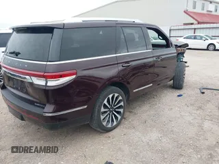 2023 Lincoln Navigator Reserve z VIN 5LMJJ2LG4PEL01818, wystawiony jako IAAI lot #42178476 z przebiegiem 31 059 mil mil oraz . Historia ofert i sprzedaży dostępna na DreamBid. Obrazek 4.