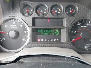2008 Ford Super Duty F-250 SRW XL with VIN 1FTNX20568EE42238, listed as a IAAI auction lot 41842277 with 180,699 mi miles. Bid and sale history available at carsss.com. Image 7.