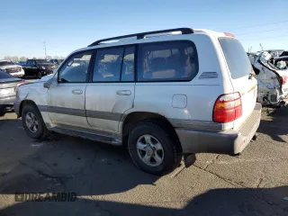 2000 Toyota Land Cruiser with VIN JT3HT05J5Y0098308, listed as a Copart auction lot 88364875 with 157,684 mi miles and Salvage Title. Bid and sale history available at carsss.com. Image 2.