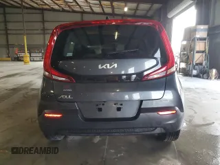 2022 Kia Soul LX with VIN KNDJ23AU1N7821317, listed as a Copart auction lot 86534314 with 57,611 mi miles and Salvage Title. Bid and sale history available at carsss.com. Image 6.
